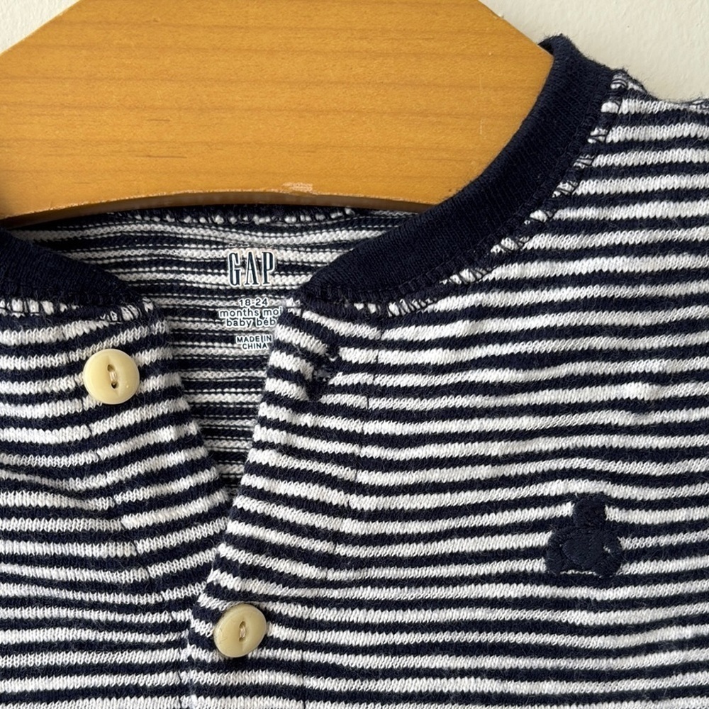 GAP White and Blue Bodysuit with Long Sleeves - Picture 2 of 3